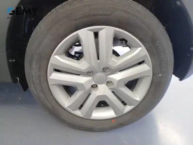 Dacia Sandero eco-g 100 — photo 26