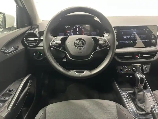Skoda Fabia 1.0 tsi 116 ch evo 2 dsg7 — photo 8