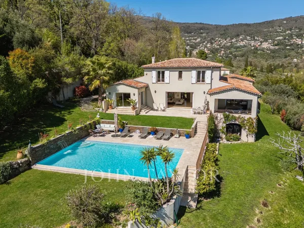 Luxueuse villa de 7 chambres avec vue panoramique pour une grande famille