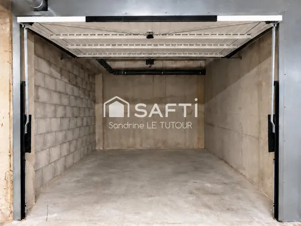 Garage sécurisé proche gare