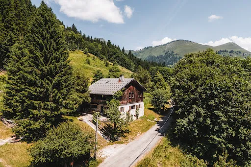 Maison 7 pièces 235 m²