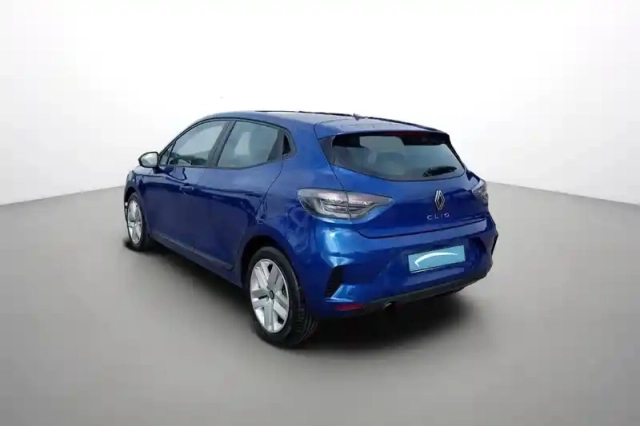 Renault Clio blue dci 100 ch gsr2 — photo 4