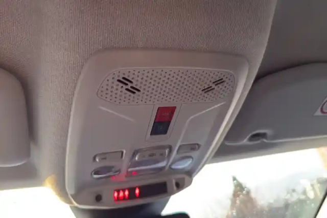 Citroën C4 puretech 130 s&amp;s eat8 — photo 50