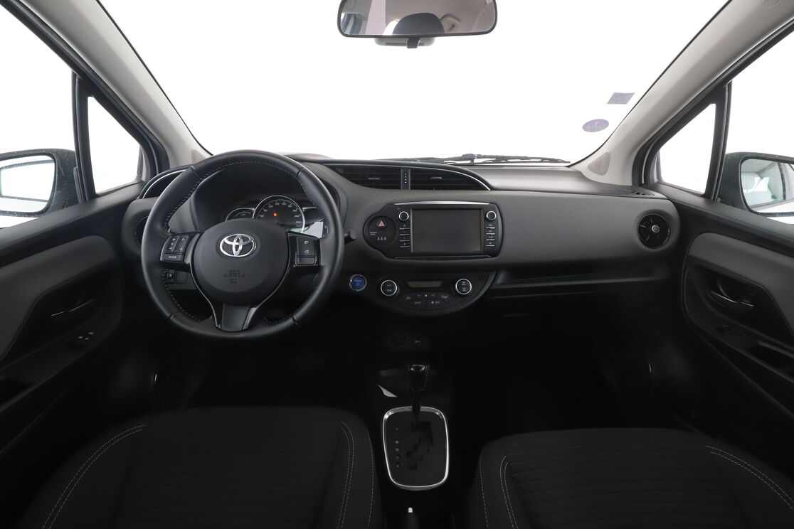 Toyota Yaris 1.5 Hybrid France — photo 11