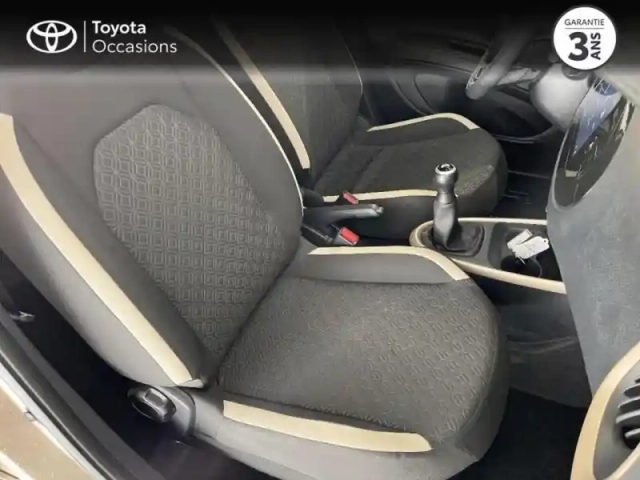 Toyota Aygo X 1.0 vvt-i 72ch design my24 — photo 6