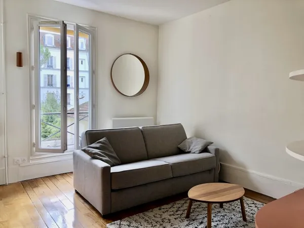 Loue Studio 24m2 à Sèvres - bail mobilité