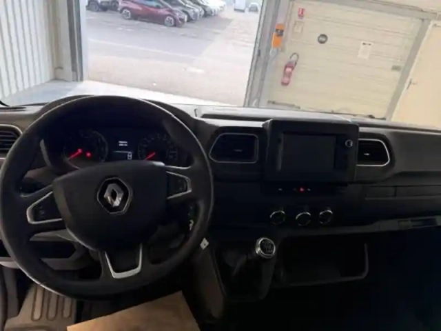 Renault Master fgn trac f3300 l2h2 dci 135 — photo 13