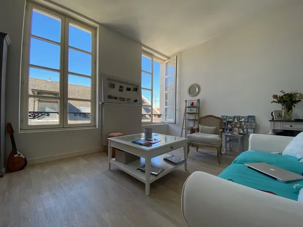 HYPER-CENTRE APPARTEMENT AVEC ASCENSEUR