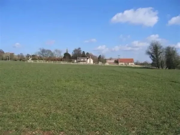 Terrain 810 m²