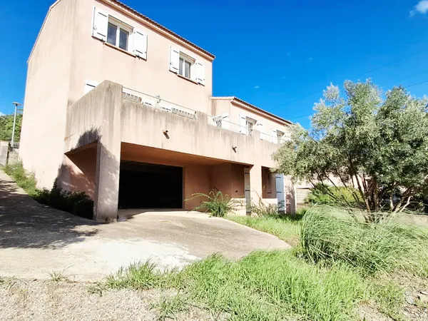Maison Biguglia à louer 4 chambres disponible de suite