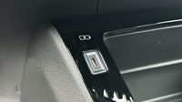 Peugeot 2008 1.2 PureTech 100ch S&S Style — photo 16