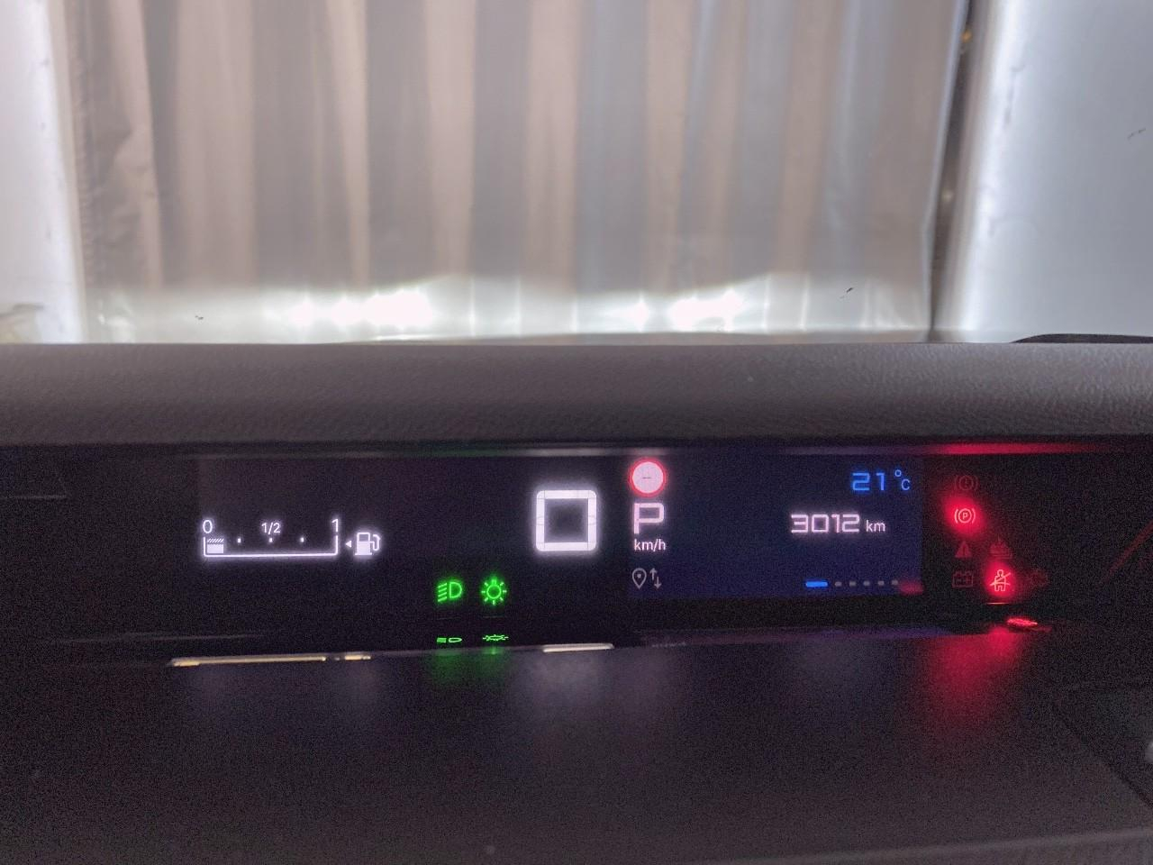 Citroën C3 hybride 110 ch automatique max — photo 13