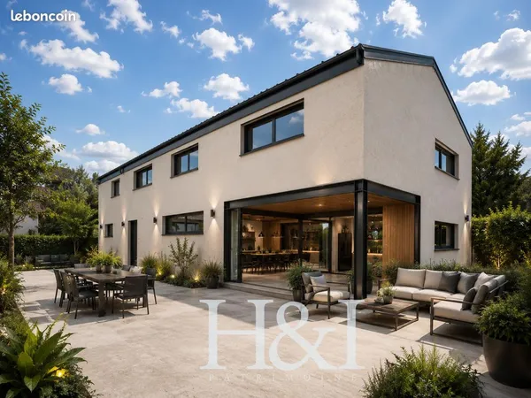 Local 6 pièces 255 m²