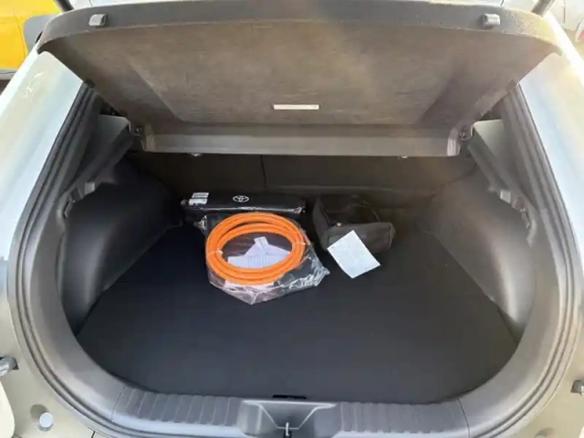 Toyota C-Hr design grande autonomie 77 kwh 224ch + — photo 10