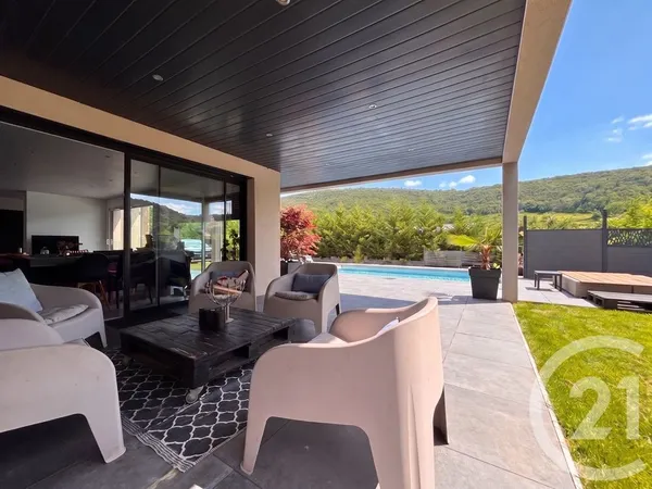 Maison 7 pièces 200 m²