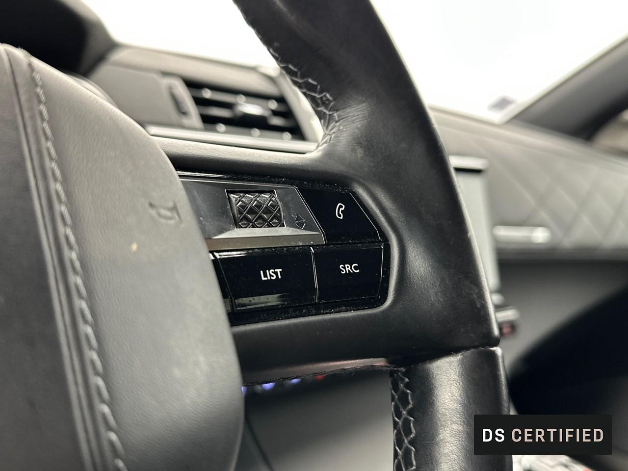 Ds Ds 7 crossback crossback hybride e-tense 300 eat8 4x4 rivoli — photo 20