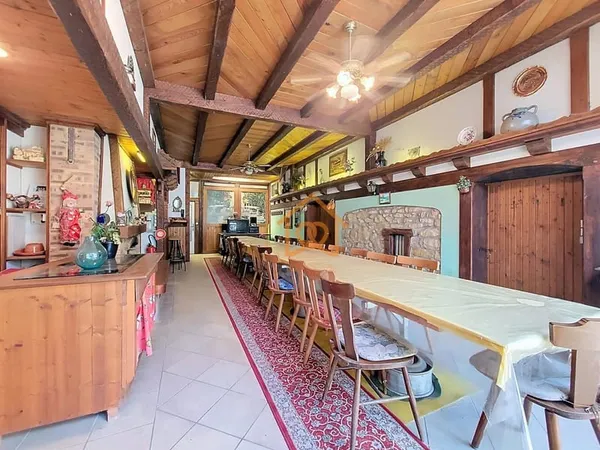 Bien immobilier multi-usage à WEITBRUCH