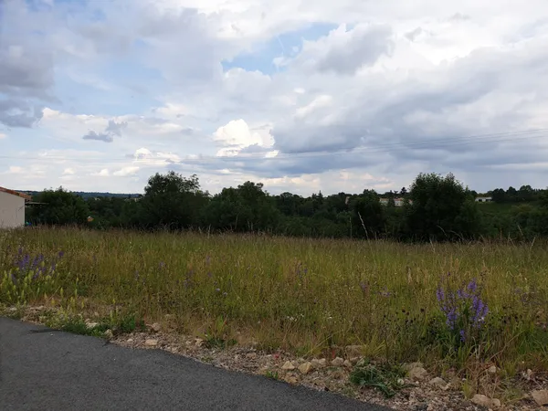 Terrain en individuel 883 m²