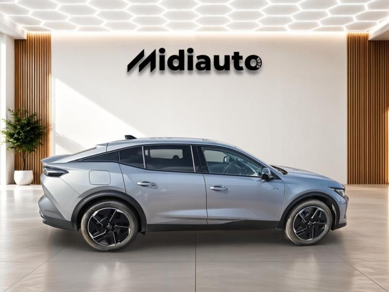 Peugeot 408 phev 225ch allure pack e-eat8 — photo 8