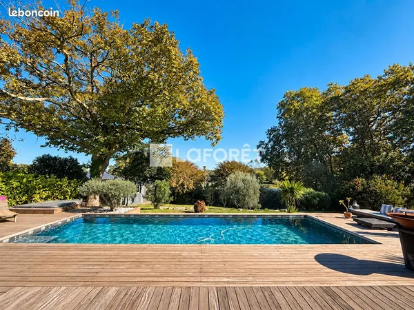 Villa 7 pièces 193 m²