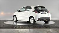 Toyota Yaris 116h Dynamic 5p MY22 — photo 8