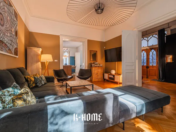 Appartement 6 pièces 176 m²