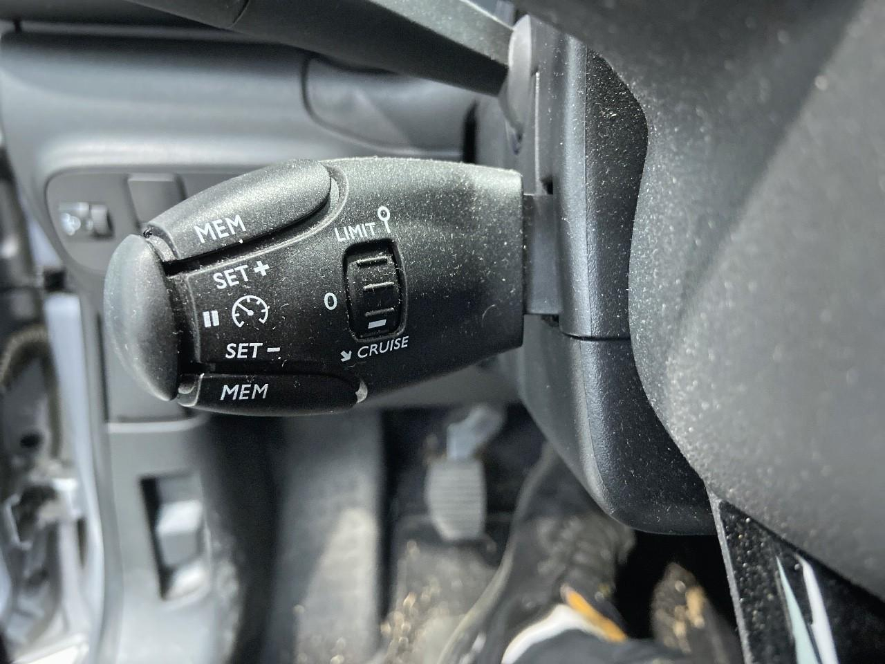 Citroën C3 puretech 83 s&s bvm5 shine — photo 12