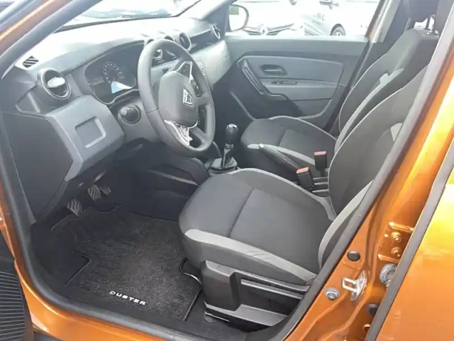 Dacia Duster sce 115 4x2 — photo 9