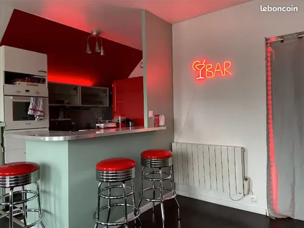 Appartement T2 de 50 m² avec balcon et 2 parkings - dernier étage