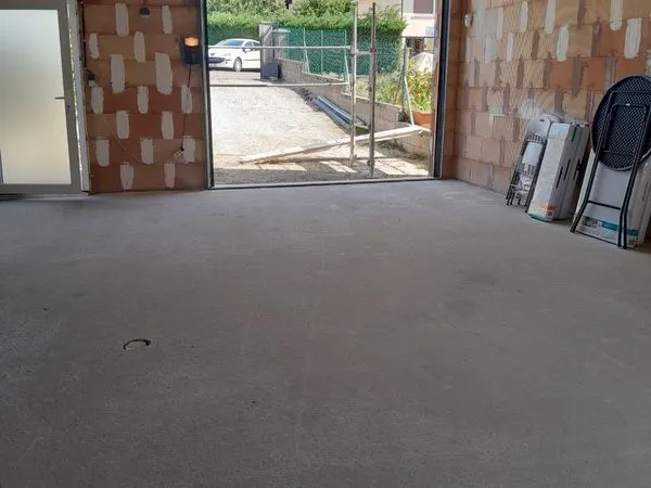Stockage Location Arc-lès-Gray  80m² 350€