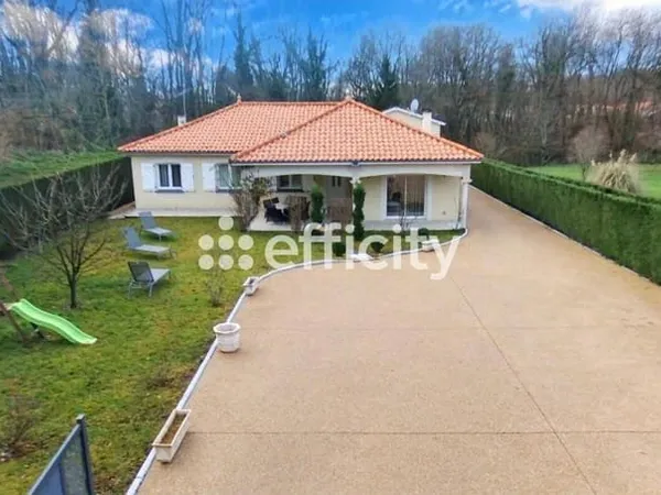 Maison de plain-pied 5 pièces 128 m²
