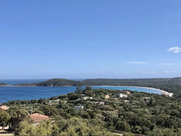 Villa 8 pièces 230 m²