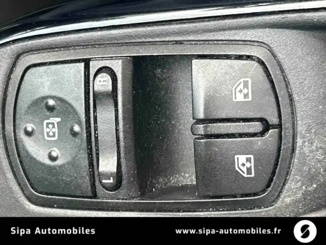 Opel Corsa 1.4 90 ch — photo 26