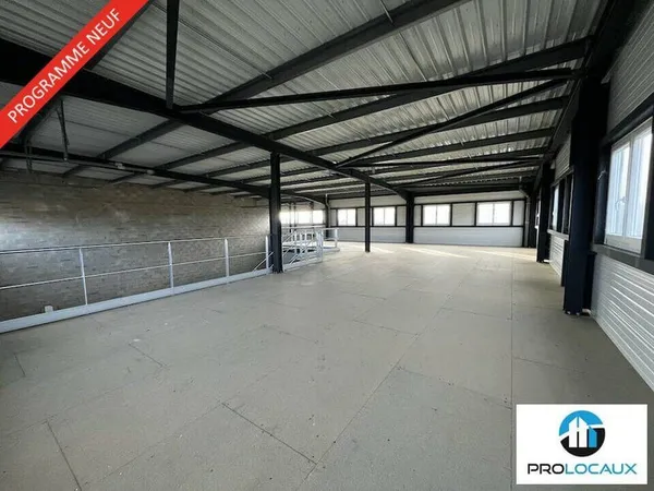 Local d'activité 440 m²