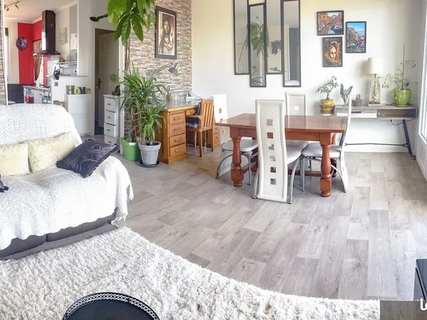 44200 - NANTES SUD - 3 PIECES - 2 CHAMBRES - 71,14 m² - APPARTEMENT T3 TRES LUMINEUX (traversant), G