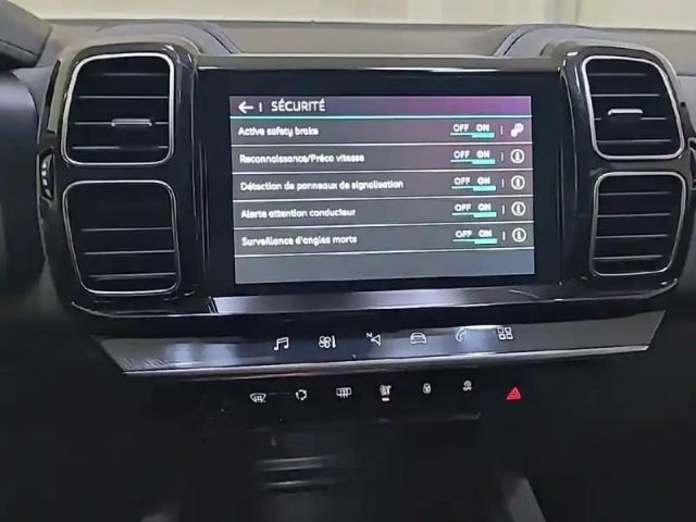 Citroën C5 Aircross bluehdi 130 s&amp;s eat8 — photo 22