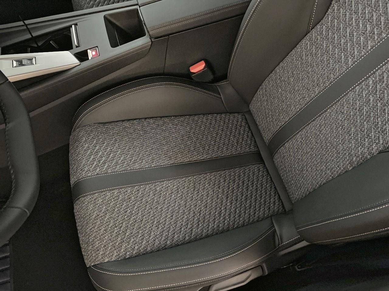 Peugeot 308 sw bluehdi 130ch s&s eat8 allure — photo 9
