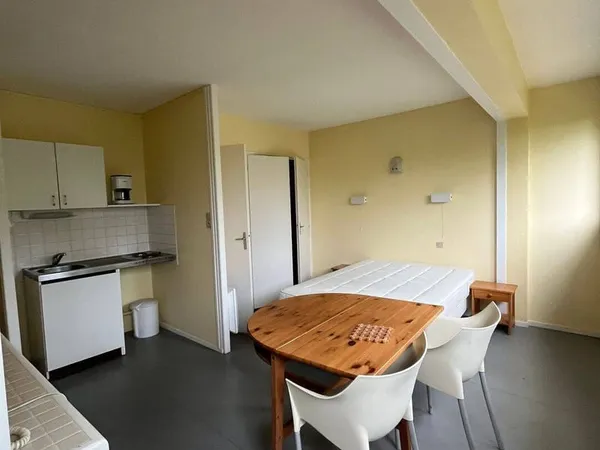 Studio 1 pièce 23 m²