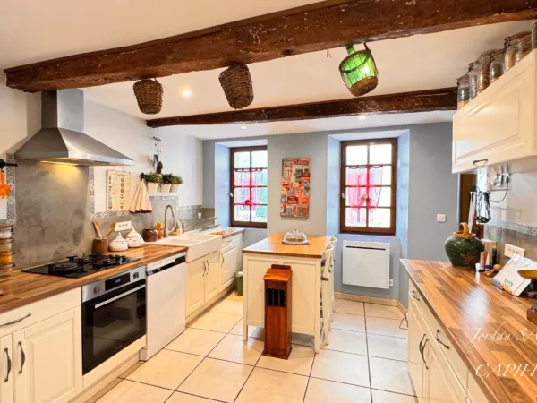Maison 6 pièces 157 m²
