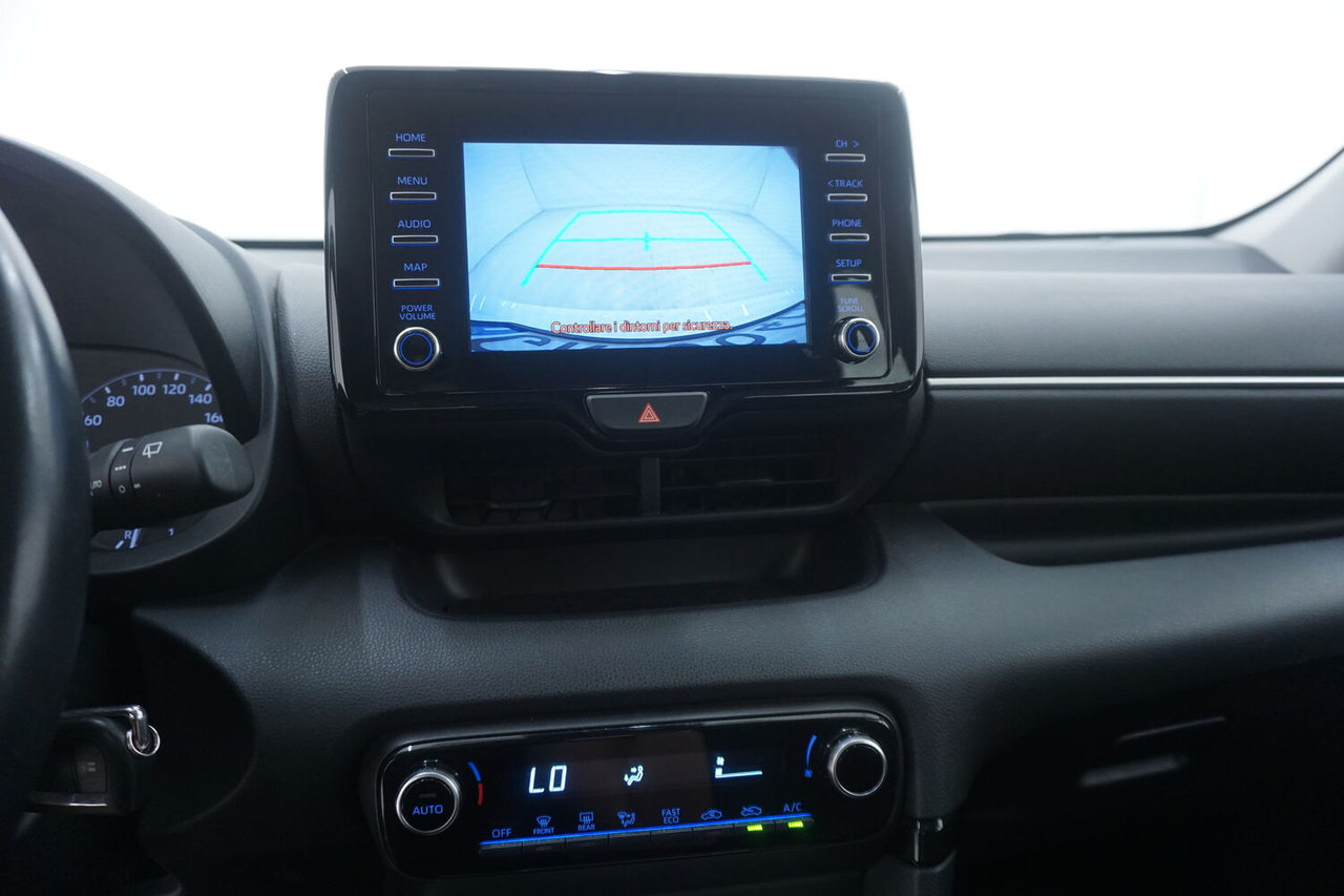 Toyota Yaris 4 — photo 12