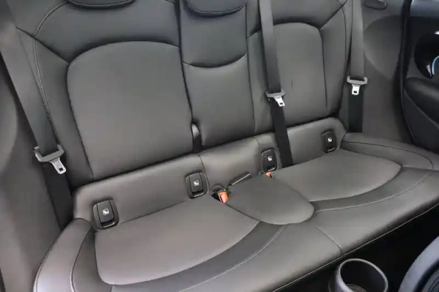 Mini Mini hatch 5 portes cooper 136 ch dkg7 — photo 37