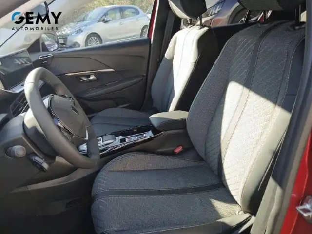 Peugeot 208 hybrid 110 e-dcs6 — photo 9