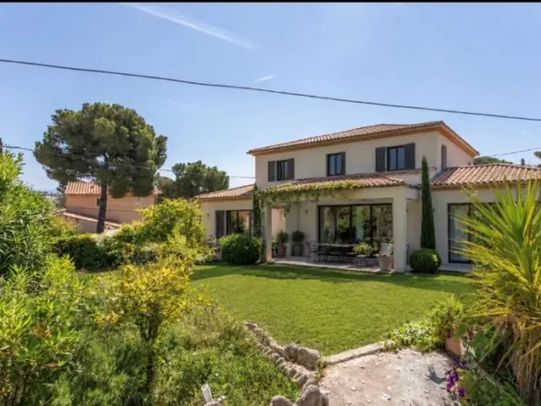 Maison 5 pièces 130 m²