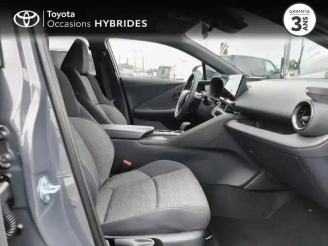 Toyota C-Hr 2.0 hybride rechargeable 225ch graphic my26 — photo 6