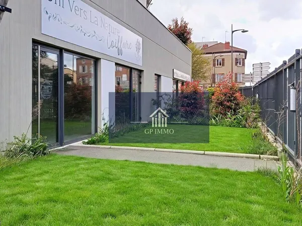 Local commercial 97 m²