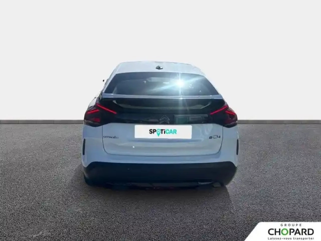 Citroën C4 e- 136 ch automatique — photo 5