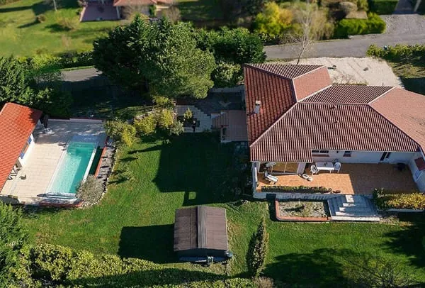 Maison de plain-pied 6 pièces 170 m²