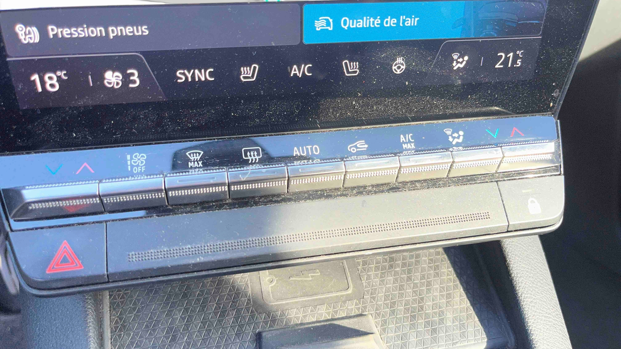 Renault Megane E-Tech EV60 220 ch super charge — photo 21