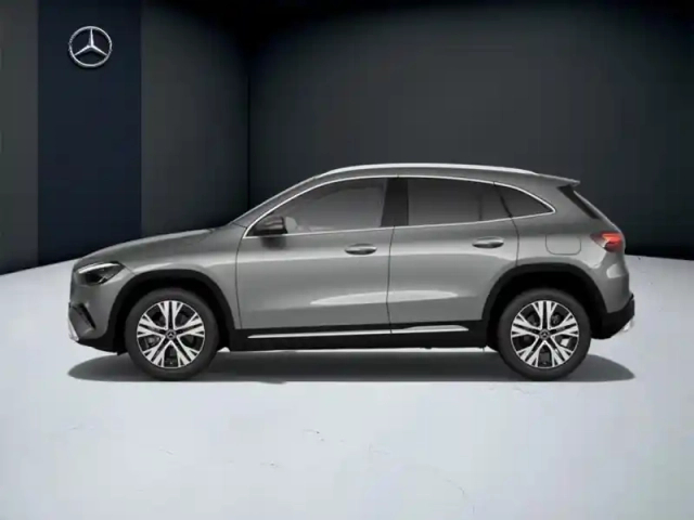 Mercedes Gla 200 d progressive line — photo 42