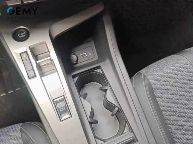 Peugeot 308 sw hybrid 145 e-dcs6 — photo 13